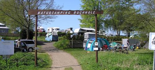 Zelte auf dem Naturcampingplatz Buchholz