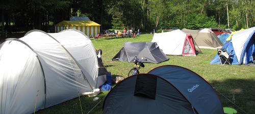 Zeltwiese auf dem Campingpark Gut Ruhleben